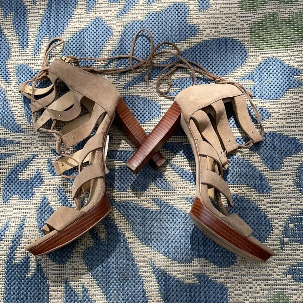 MICHAEL KORS Sofia Lace Up Platform Gladiator Sandal Tan Desert Brown 11